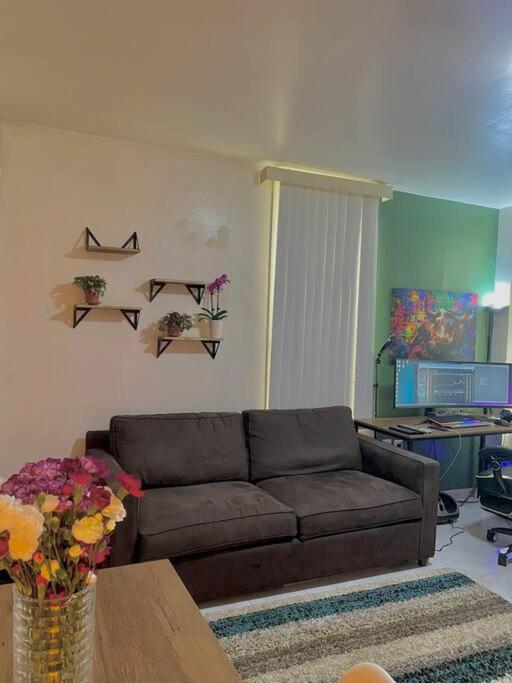Cozy Private Apt 10 Min From Manhattan Subway! Нью-Йорк Экстерьер фото